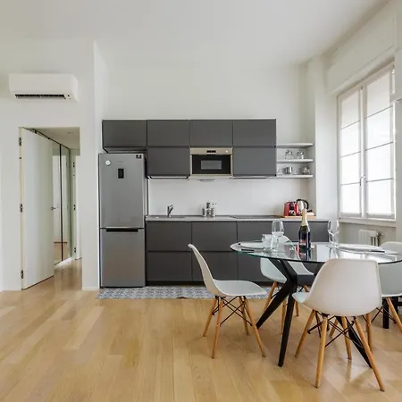 Apartamento Easylife - Bellissimo E Luminoso A Colonne Di San Lorenzo